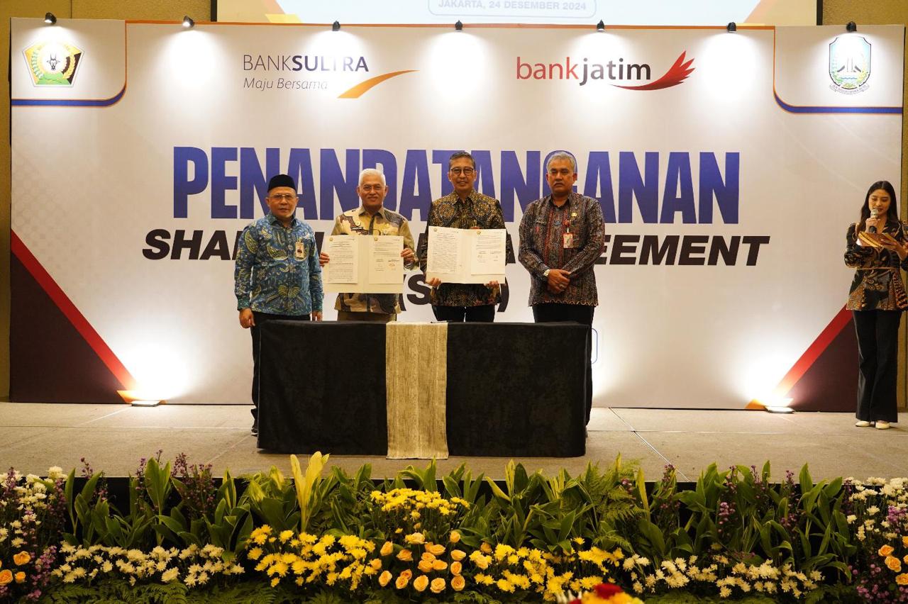 Menjelang akhir tahun 2024, PT Bank Pembangunan Daerah Jawa Timur Tbk resmi menjalin Kelompok Usaha Bank (KUB) dengan Bank Sultra. 