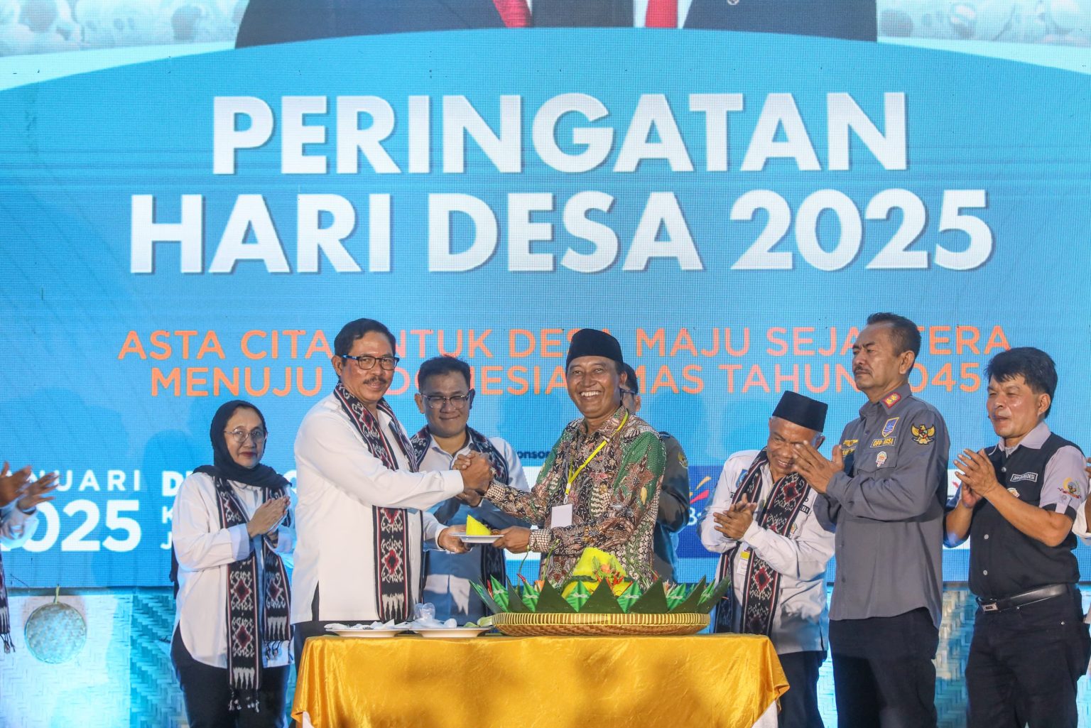 Peringatan Hari Desa Nasional di Desa Ponggok, Kabupaten Klaten, Rabu (15/1/2025).