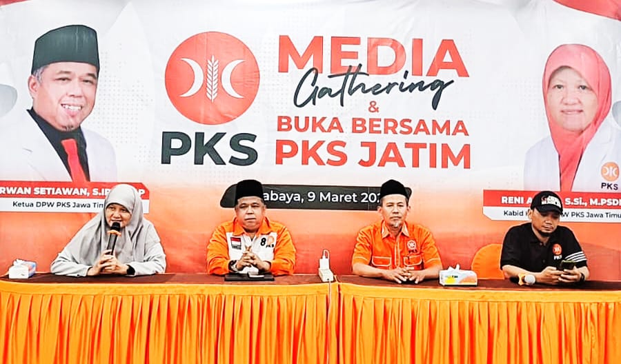 Ketua DPW PKS Jawa Timur, Irwan Setiawan, mengumumkan program ini dalam acara Media Gathering dan Buka Bersama yang berlangsung di Kantor PKS Jatim,  Surabaya, Minggu (9/3/2025).