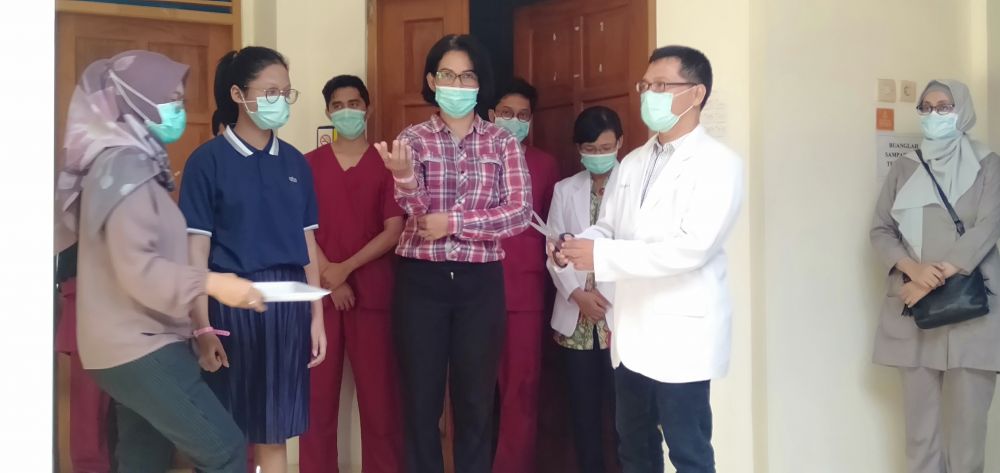 Ibu dan anak, pasien sembuh Covid-19 dari Bantul (Foto: HMP/Daru)