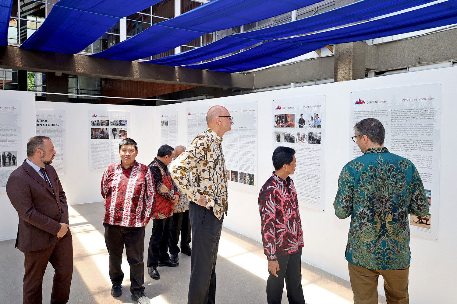 Kota Surabaya merayakan hubungan persahabatan dengan Republik Ceko melalui ajang "Czech-Indo Friendship Exhibition 2024," 