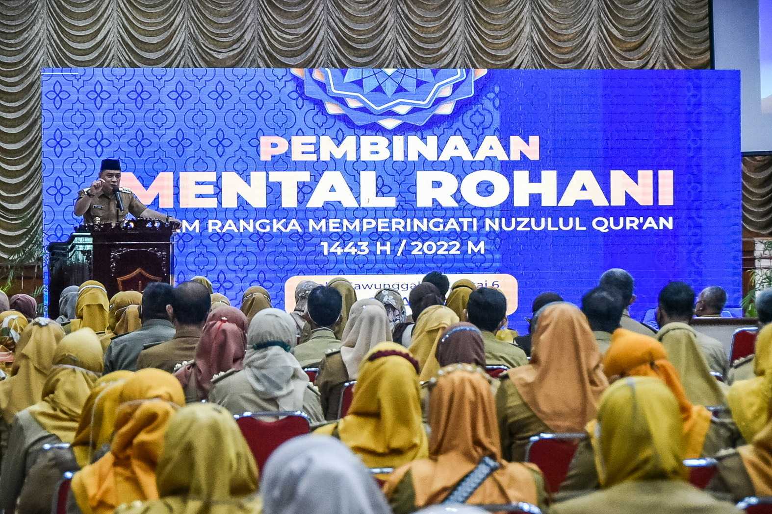 Pemkot Surabaya menggelar Pembinaan Mental Rohani kepada seluruh Kepala Perangkat Daerah (PD), 