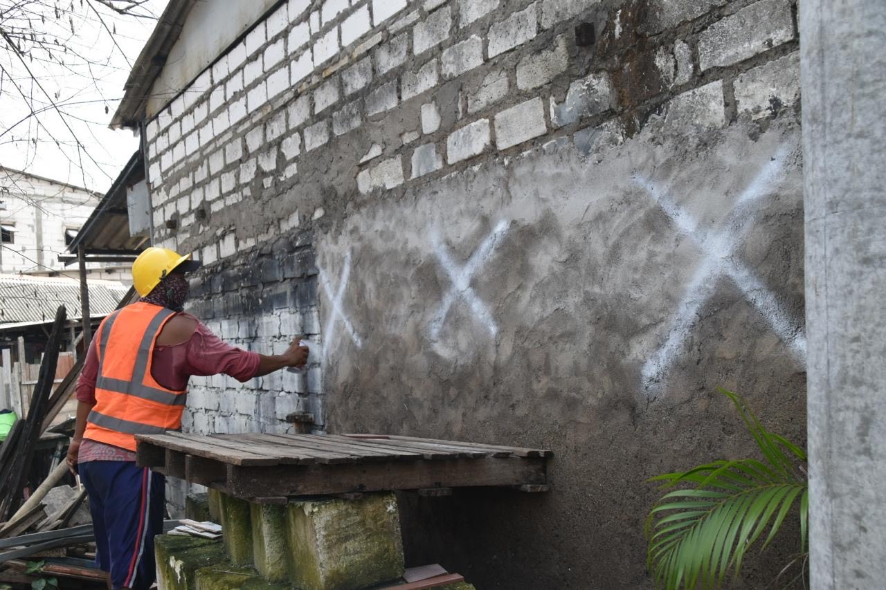 Pemkot Surabaya Lanjutkan Normalisasi Sungai Kalianak, 107 Bangunan Ditandai untuk Ditertibkan