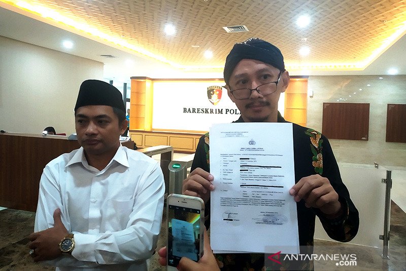 Dokumentasi - Permadi Arya alias Abu Janda (kanan). ANTARA/Anita Permata Dewi/aa. (ANTARA/ Anita Permata Dewi)