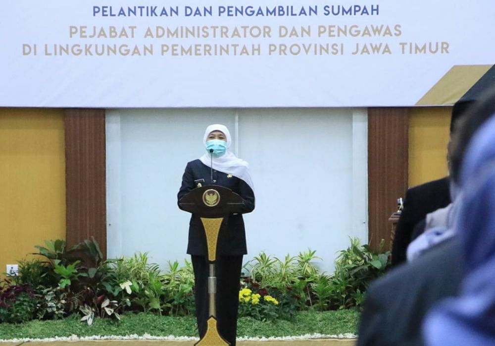 Gubernur Khofifah Ingatkan Pendidik Harus Tegak Lurus Pada Pancasila