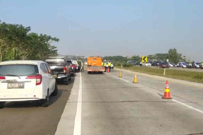 Suasana di Tol Cipali Km 184. (ANTARA/HO/Romadhon)