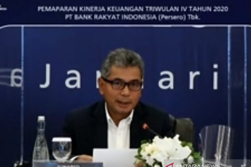Tangkapan layar Direktur Utama BRI Sunarso dalam konferensi pers secara daring di Jakarta, Jumat (28/1/2020). (ANTARA/ Zubi Mahrofi)