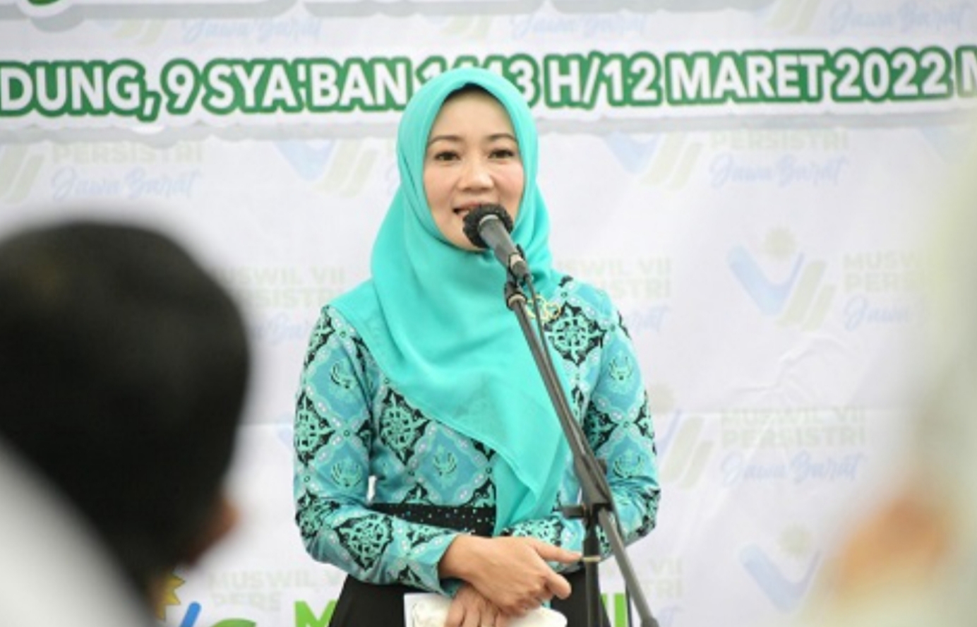 Atalia saat melantik Pengurus Wilayah Persistri Jabar periode 2022- 2026, di Aula Timur, Gedung Sate Bandung, Sabtu (12/3/2022). 