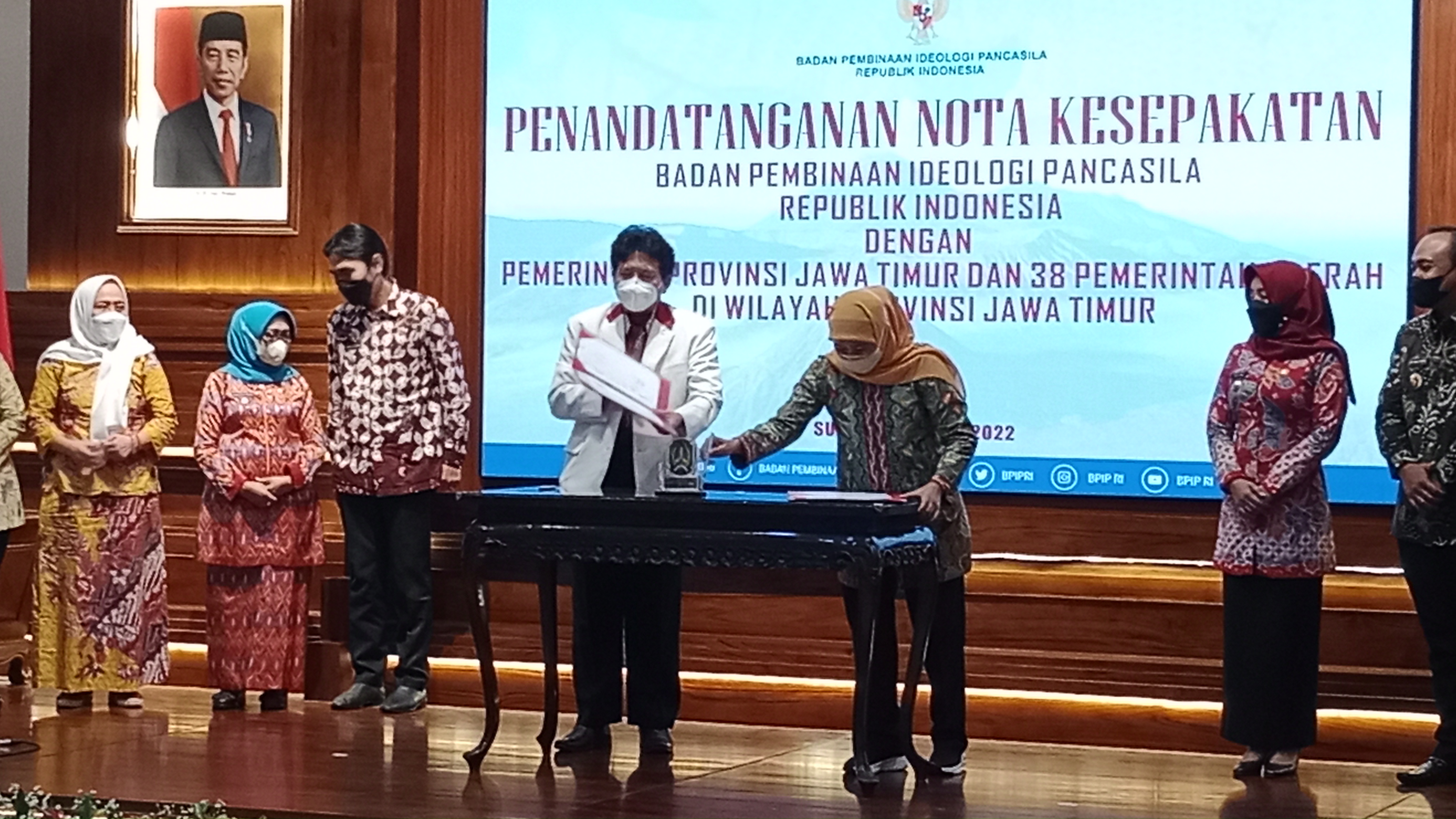 Provinsi Jatim menjadi provinsi pertama yang melakukan Deklarasi Jejaring Panca Mandala dan Penandatanganan Nota Kesepakatan dengan Badan Pembinaan Ideologi Pancasila 
