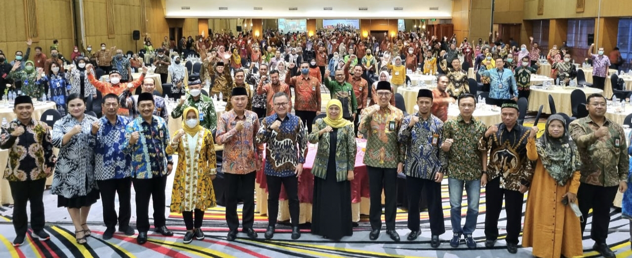 GubernurJawa Timur Khofifah Indar Parawansa saat peluncuran Gerakan Akselerasi Implementasi Kurikulum Merdeka (IKM) yang hari ini, Kamis (3/11/2022)