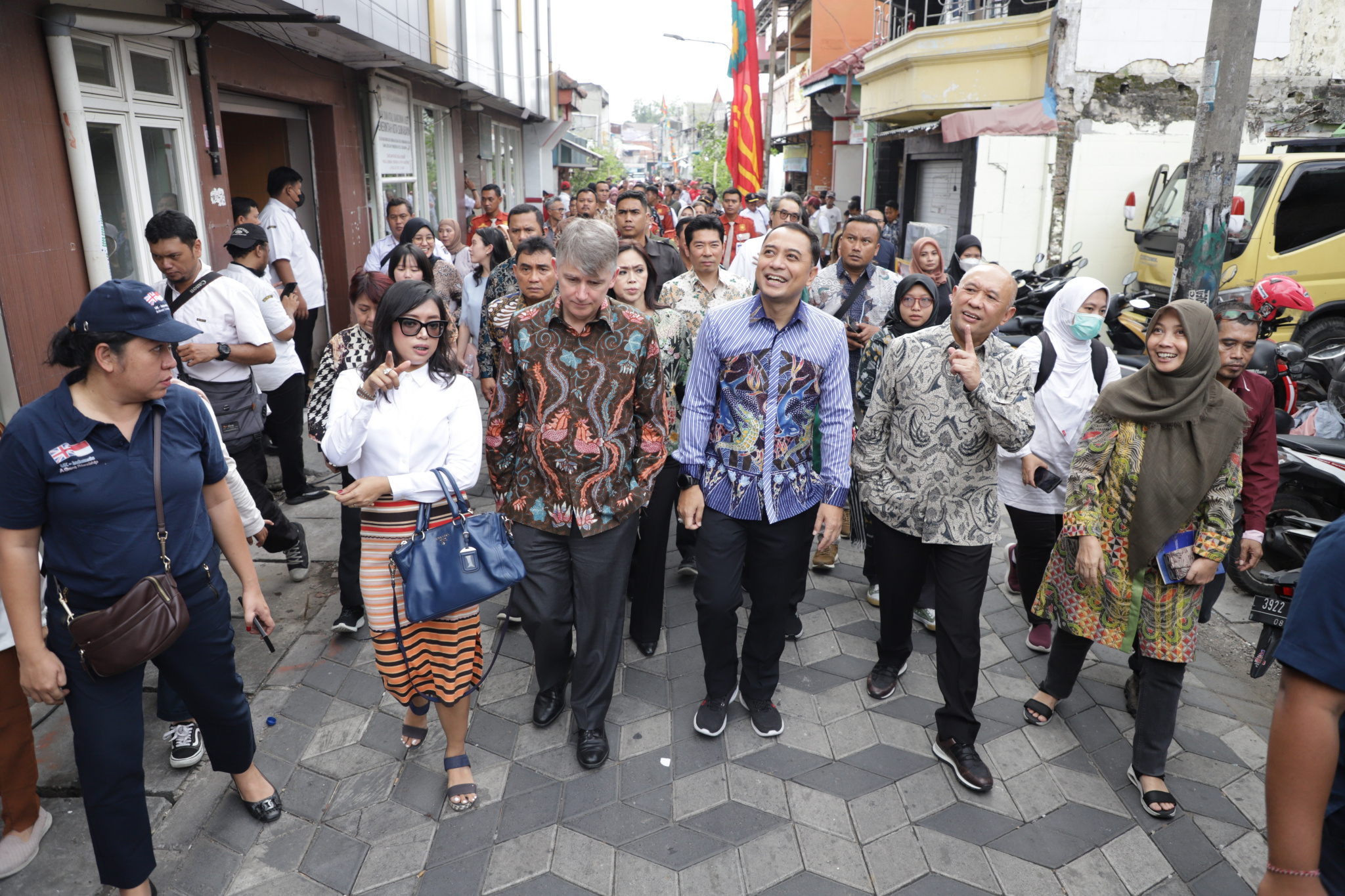 Wali Kota Eri Cahyadi Kembangkan Industri Kreatif Dolly dan Bikin Wisata Olah Raga