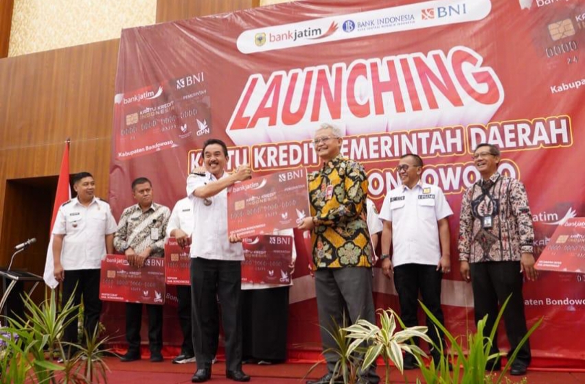 Pemerintah Kabupaten Bondowoso bersama dengan PT Bank Pembangunan Daerah Jawa Timur Tbk (bankjatim) secara resmi telah melaunching Kartu Kredit Pemerintah Daerah (KKPD) pada hari Rabu (15/5).