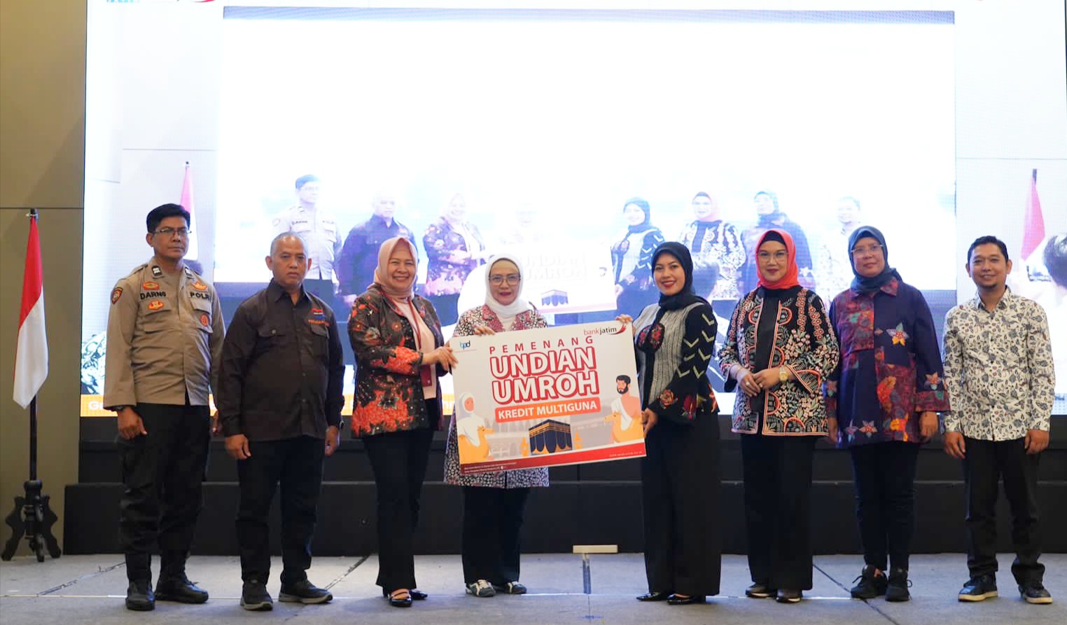Bentuk Terima Kasih Kepada Nasabah, BJTM Selenggarakan Pengundian Kredit Multiguna Berhadiah Umroh