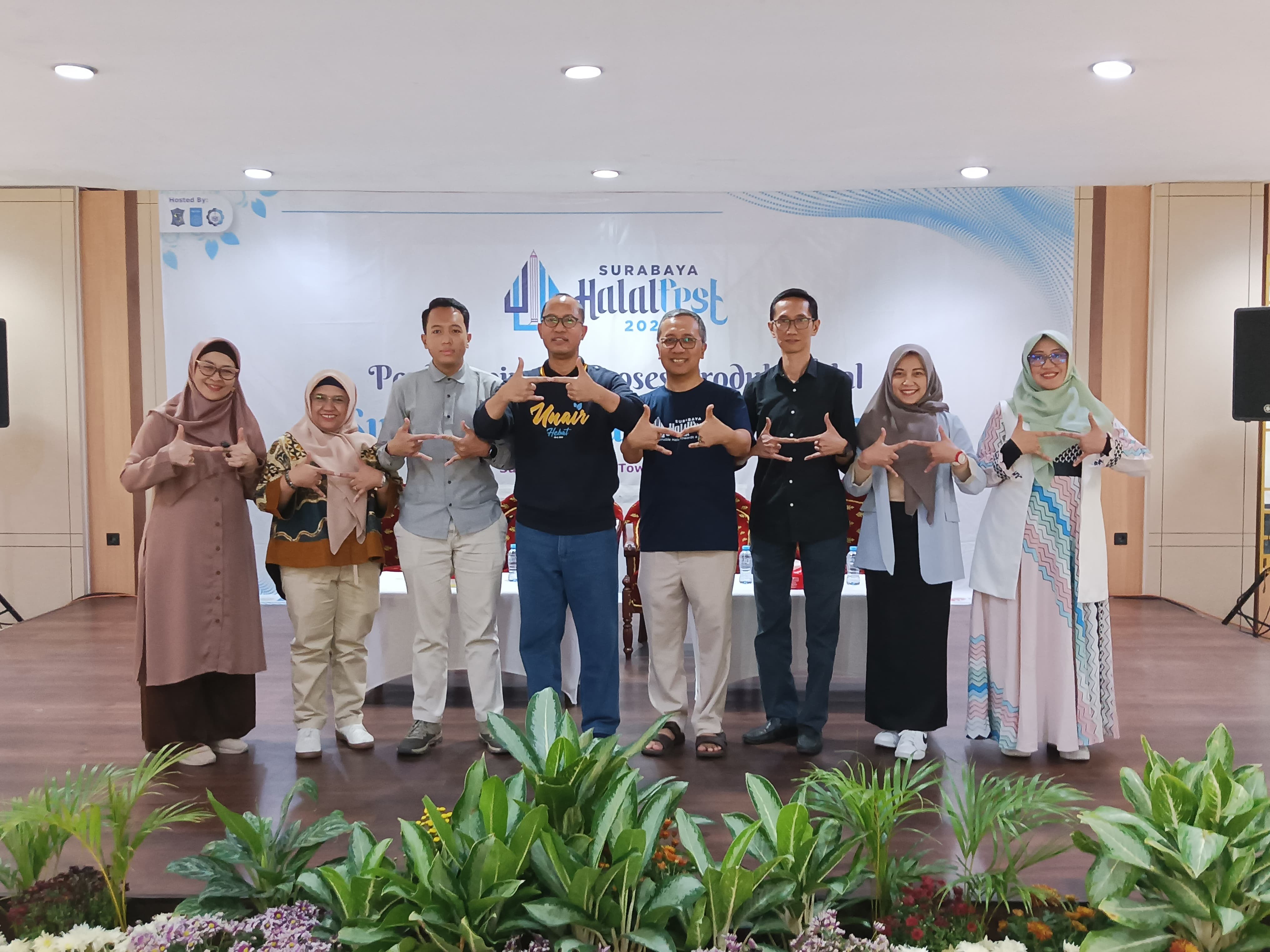 Pemerintah Kota (Pemkot) Surabaya bersama Ikatan Alumni Institut Sepuluh Nopember (IKA ITS) Jawa Timur segera menggelar Surabaya Halal Festival 2024 pada 21-23 Agustus 2024. 