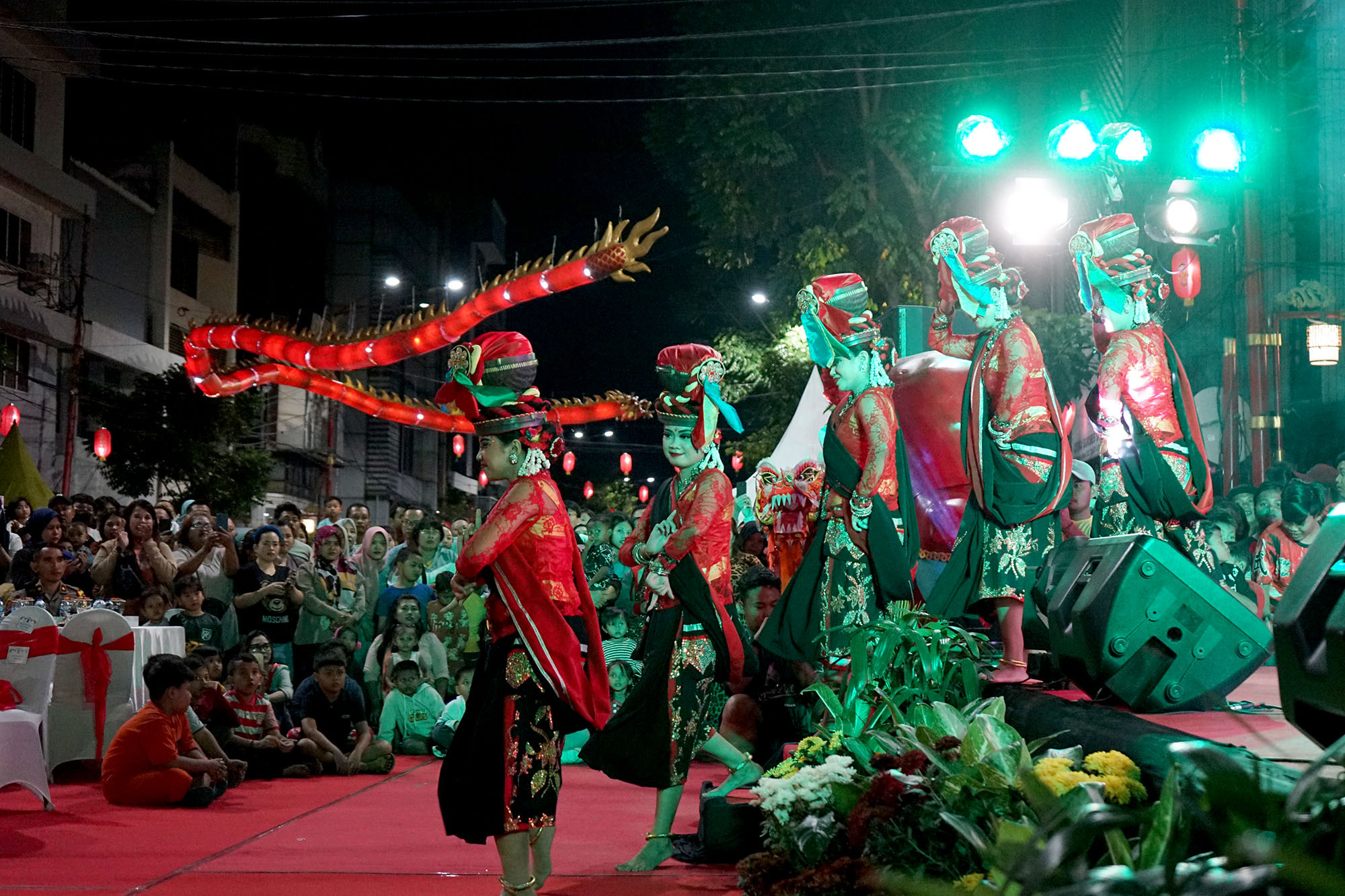 Pemkot Surabaya menggelar Madura Food Festival di Wisata Kya-kya Kembang Jepun Surabaya 