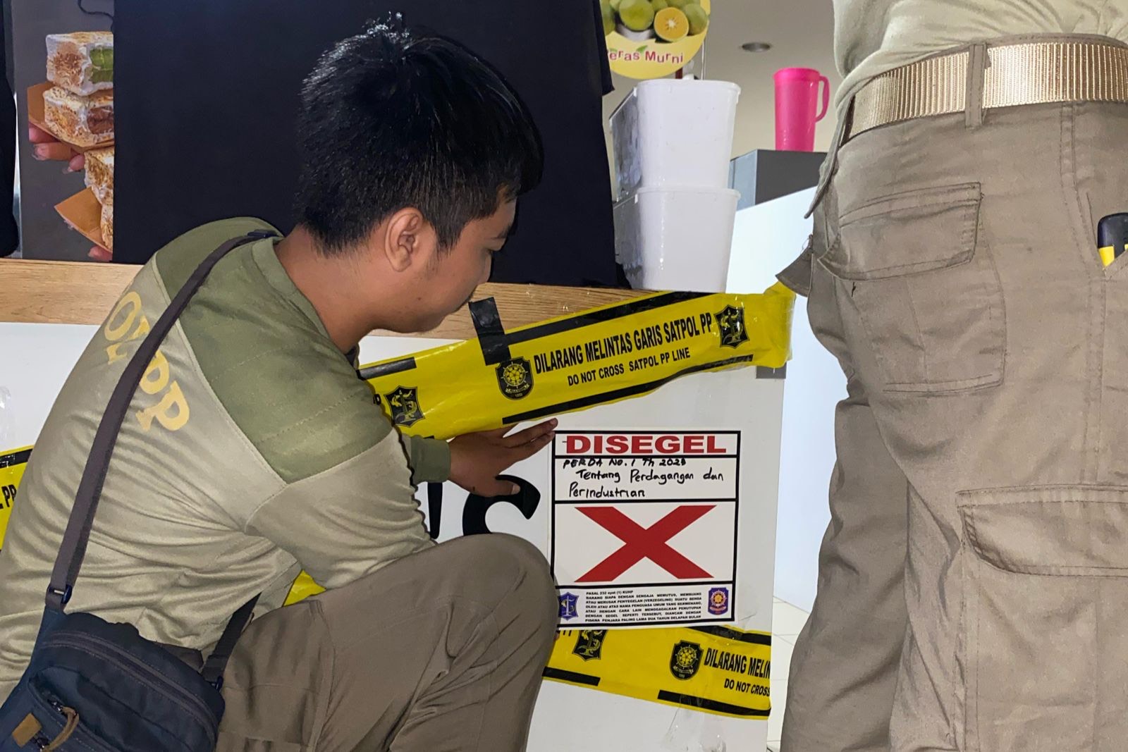 Stan Es Krim Viral karena Alkohol, Satpol PP Surabaya Bertindak Tegas