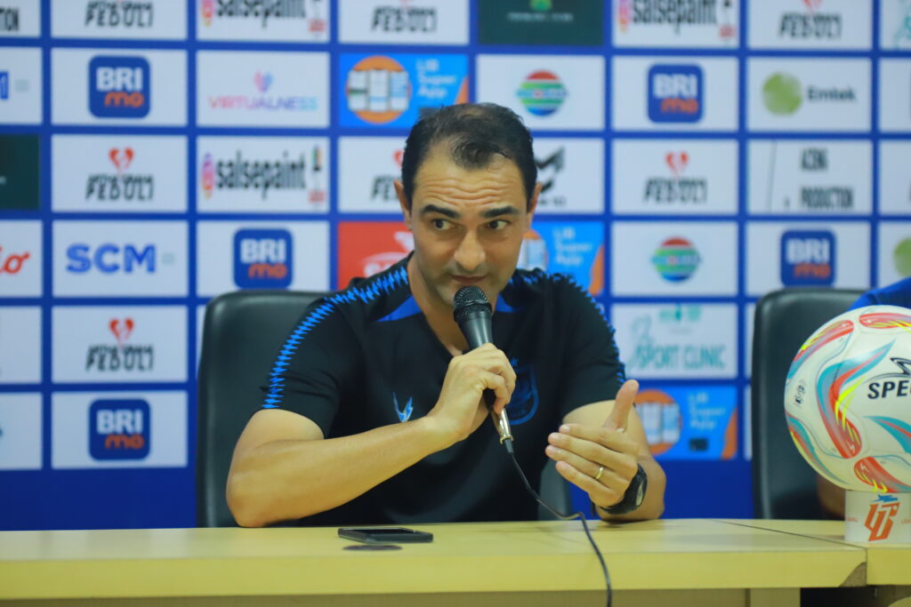 pelatih kepala PSIS, Gilbert Agius