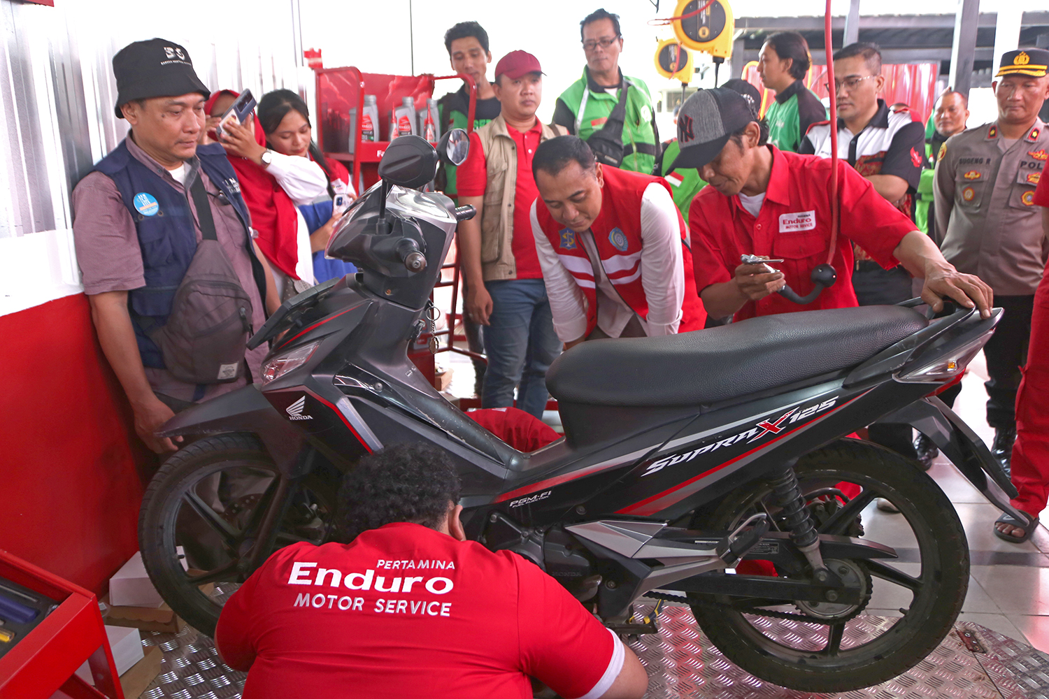Pemkot Surabaya Luncurkan Rumah Padat Karya Bengkel Pitstop Manyar