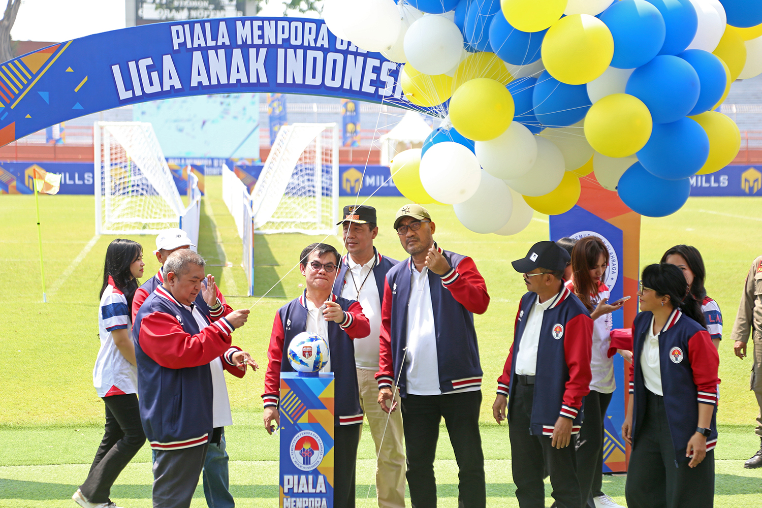  Gelora 10 November (G10N), telah terpilih sebagai tuan rumah perhelatan final Piala Kementerian Pemuda dan Olahraga (Kemenpora) Liga Anak Indonesia Usia-12 yang digelar pada Kamis, 29 Agustus 2024.