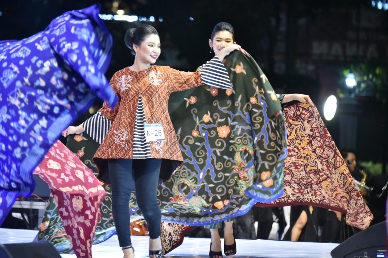 Dinkopdag Surabaya akan menyelenggarakan acara spektakuler, Pesona Batik Surabaya 2024