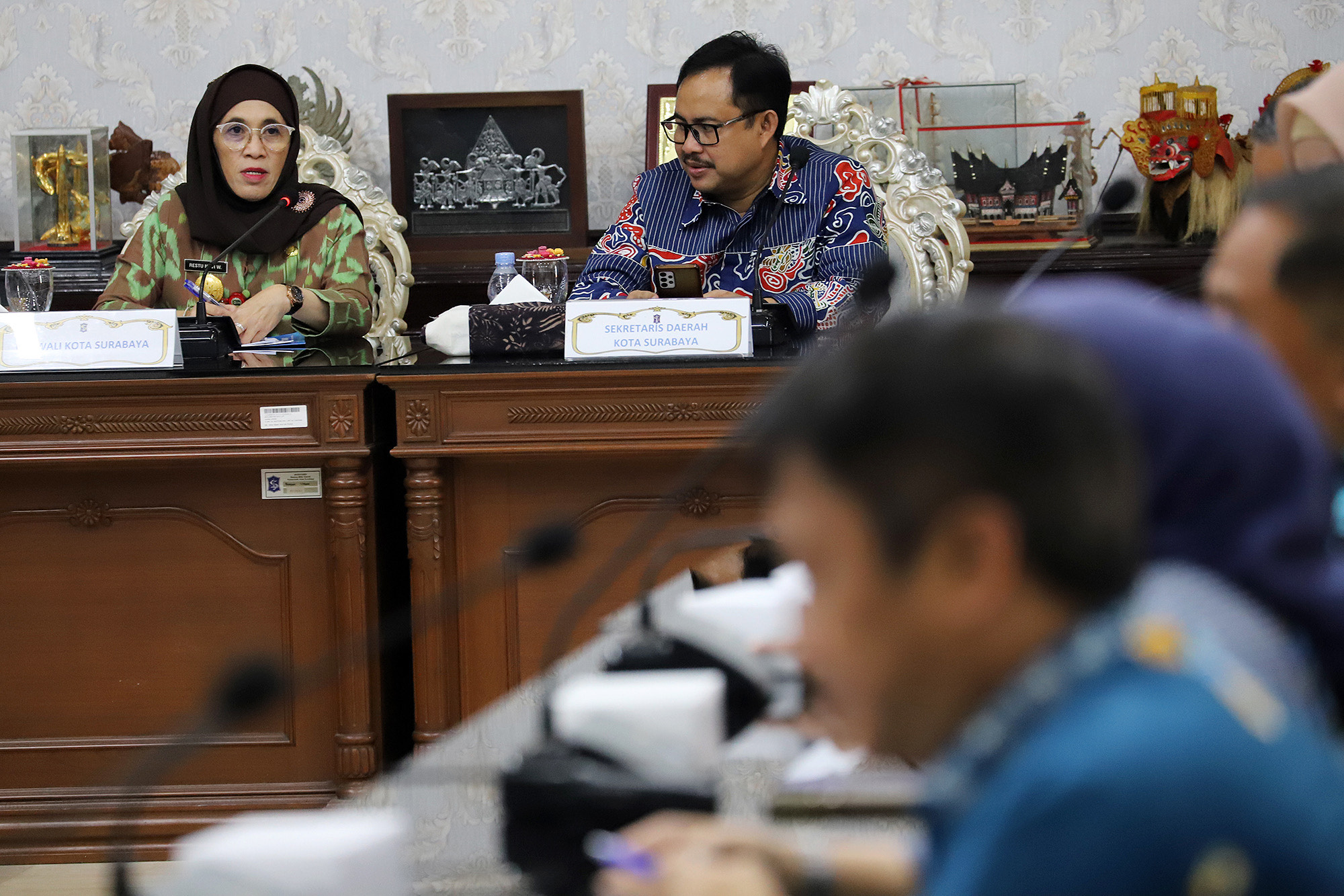 Penjabat Sementara (PJs) Wali Kota Surabaya, Restu Novi Widiani, langsung bergerak cepat setelah dilantik