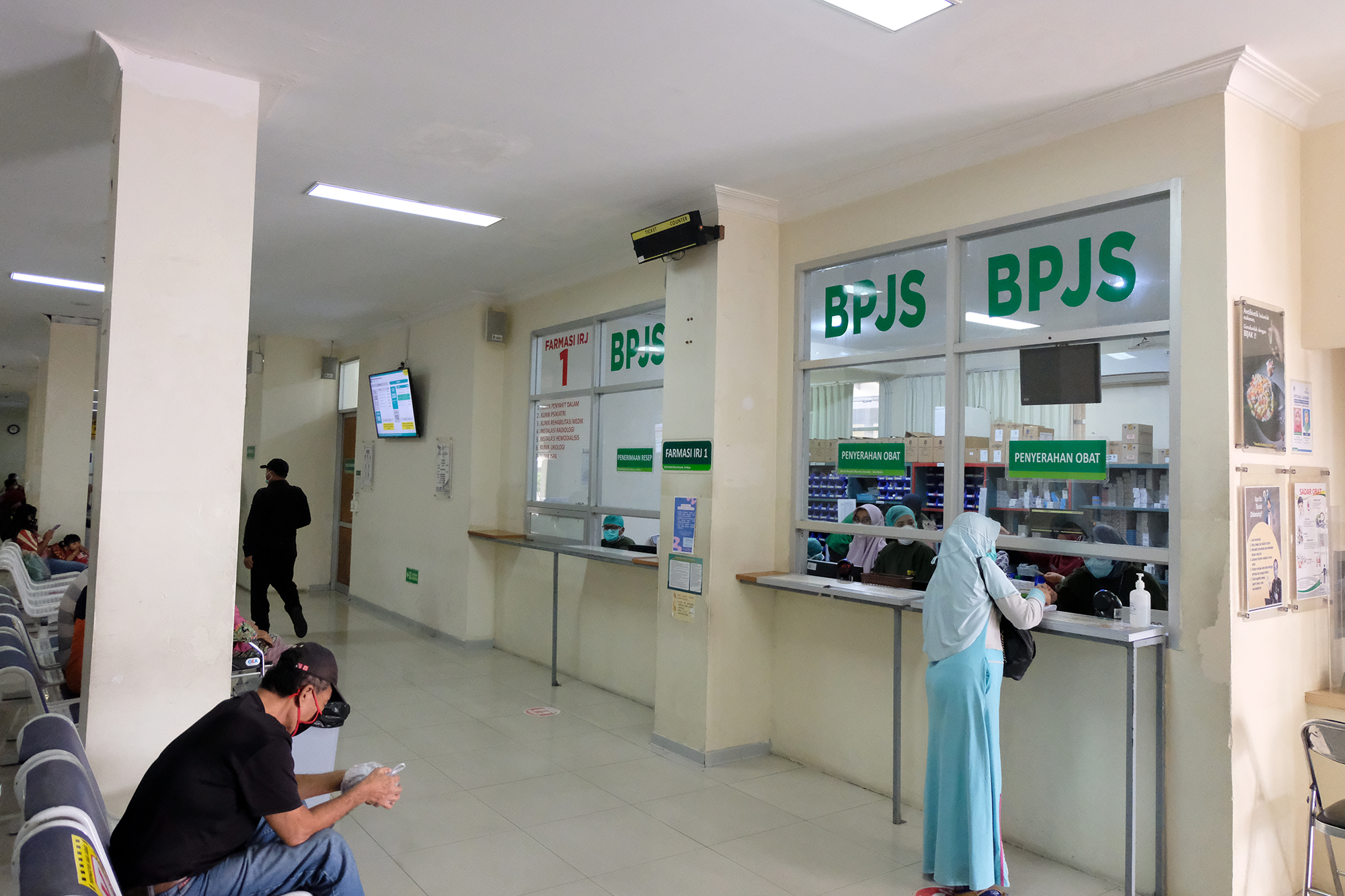 Surabaya, yang dikenal sebagai Kota Pahlawan, terus berkomitmen untuk meningkatkan kualitas layanan kesehatan, terutama bagi anak-anak.