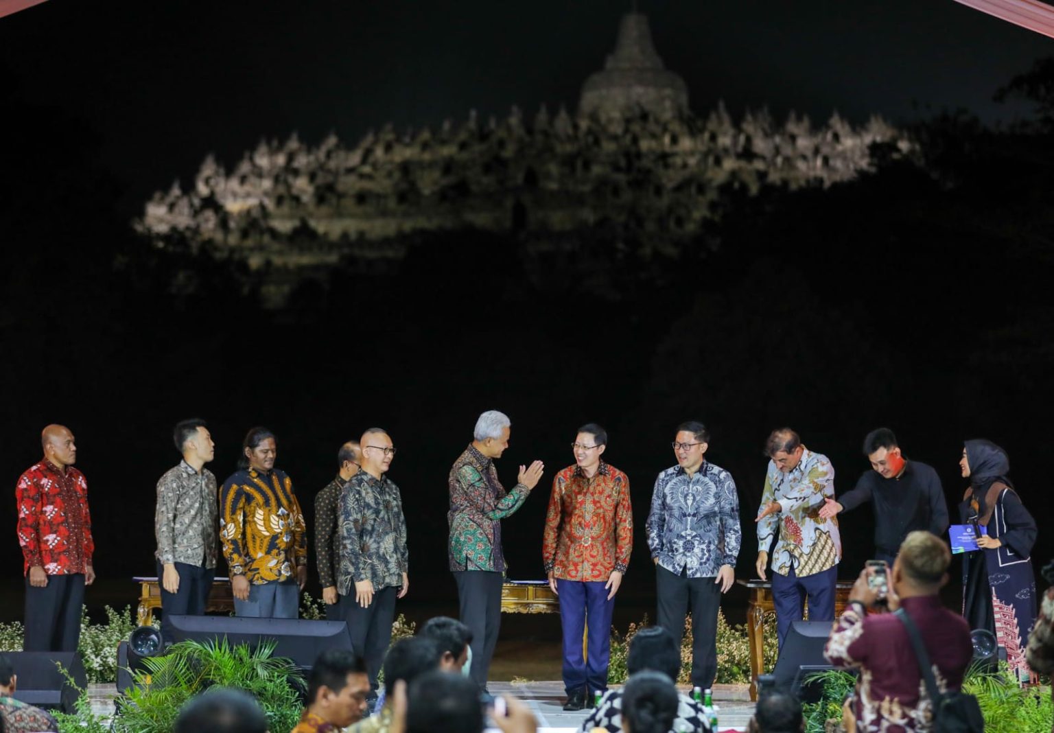 Gubernur Jawa Tengah Ganjar Pranowo saat menghadiri Investor Dinner, Central Java Investment Business Forum (CJIBF) 2023 di Taman Lumbini, Kompleks Candi Borobudur, Magelang, Senin (21/8/2023) malam. 