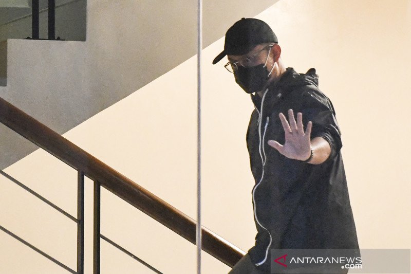 Menteri Sosial Juliari P Batubara tiba di Gedung Komisi Pemberantasan Korupsi (KPK), Jakarta, Minggu (6/12/2020). ANTARA FOTO/Hafidz Mubarak A/rwa.

