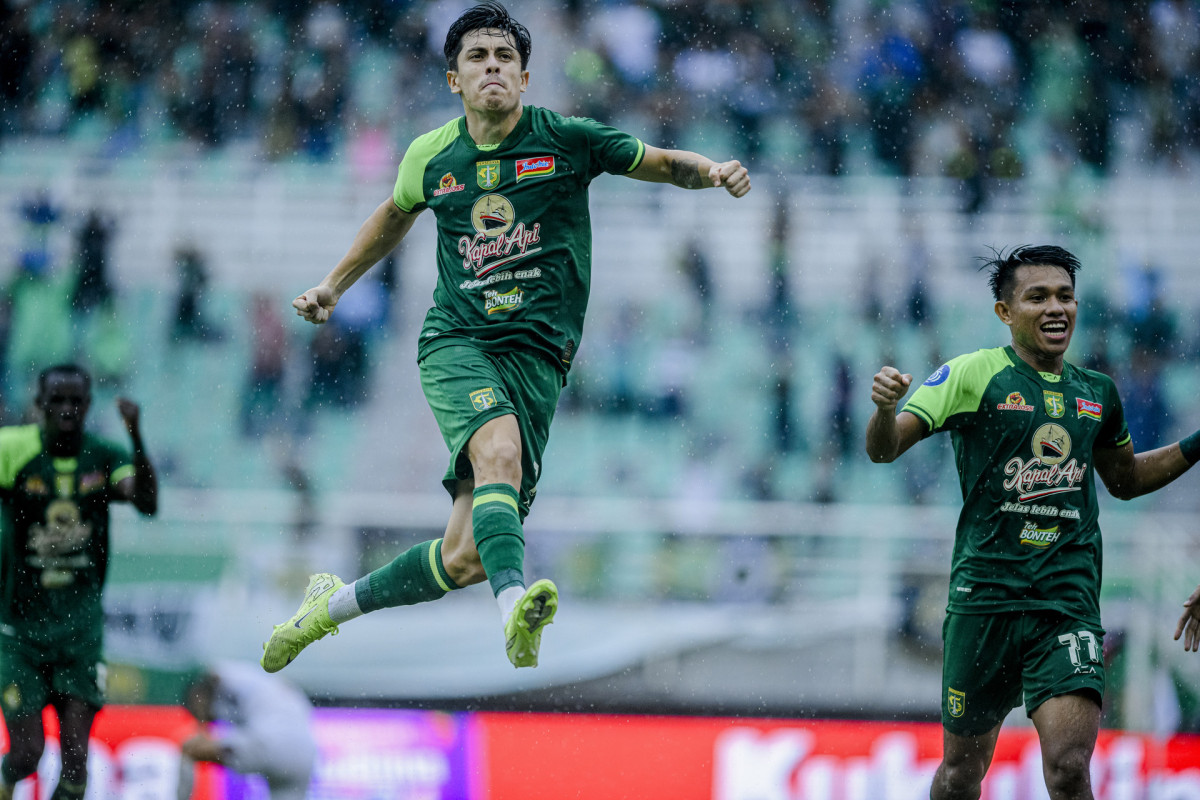 Persebaya Tundukkan Persik Kediri dengan Skor 4-1 di Gelora Bung Tomo