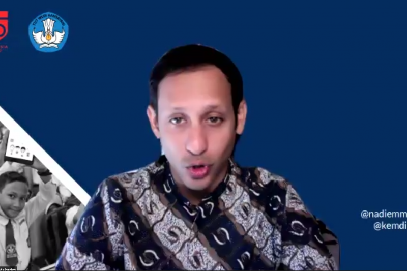 Mendikbud Nadiem Anwar Makarim meluncurkan UKBI Adaptif Merdeka di Jakarta, Jumat (29/1). (ANTARA/Indriani)