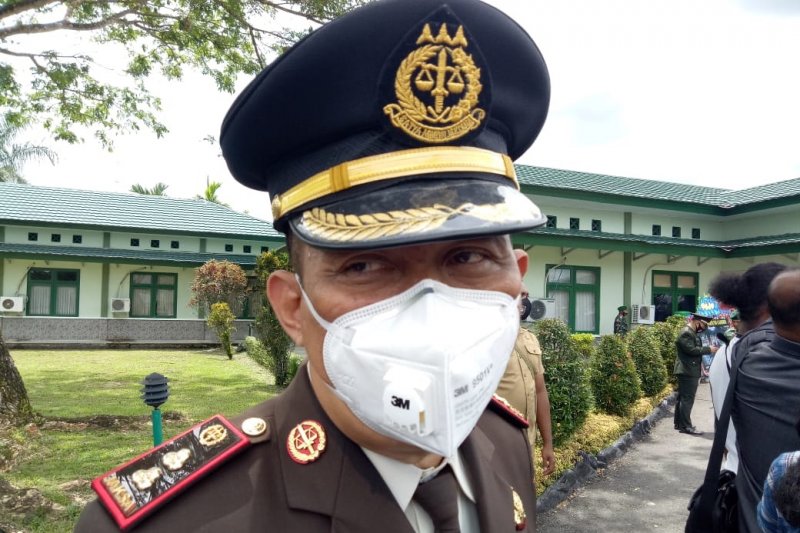 Kepala Kejaksaan Negeri Timika Mohammad Ridosan (ANTARA/Evarianus Supar)

