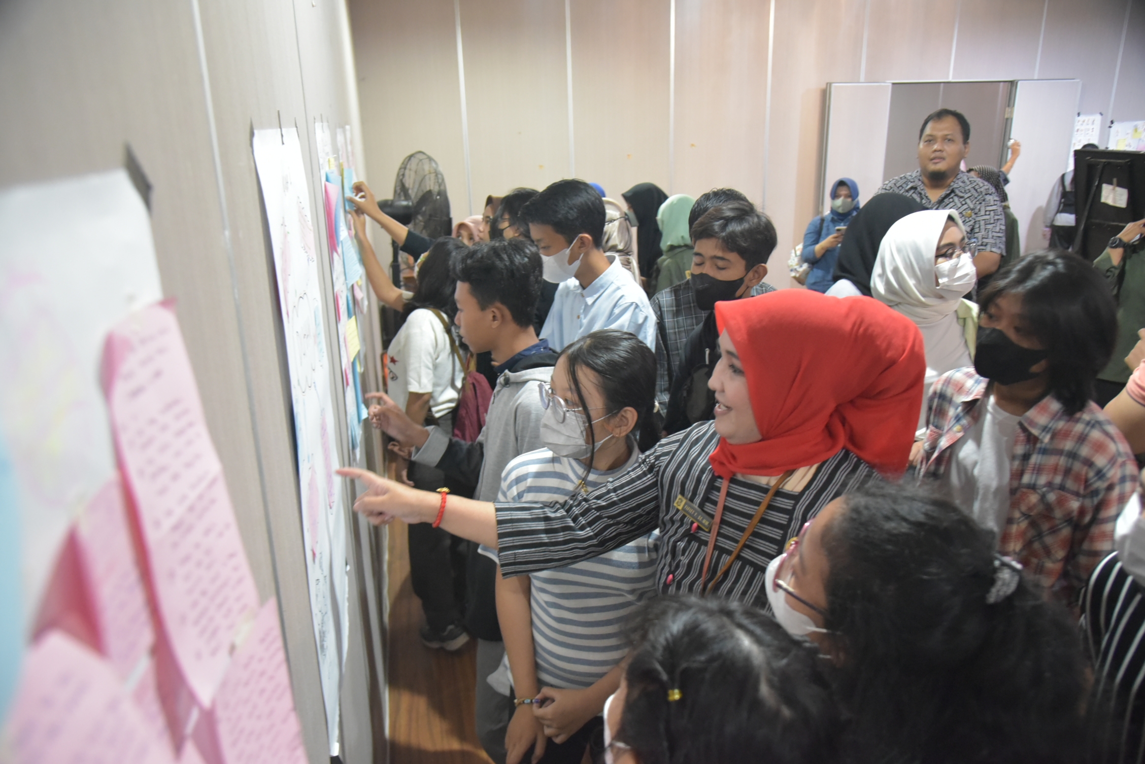 Forum Anak Kota Surabaya (FAS) mengadakan rencana aksi bertajuk Keranjang Aspirasi 2.0 di Gedung Siola Lantai 4 Surabaya, Sabtu (4/2/2023). 