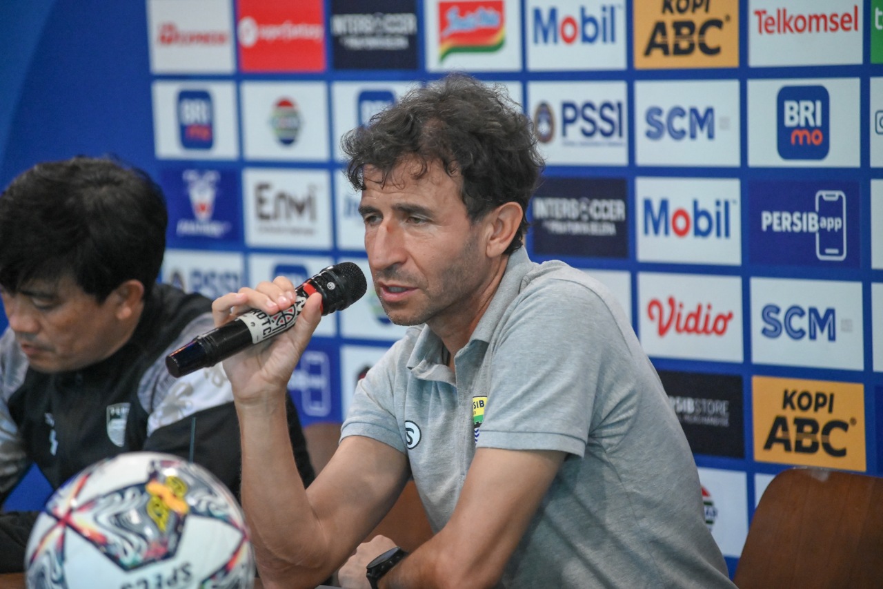 Luis Milla pelatih Persib