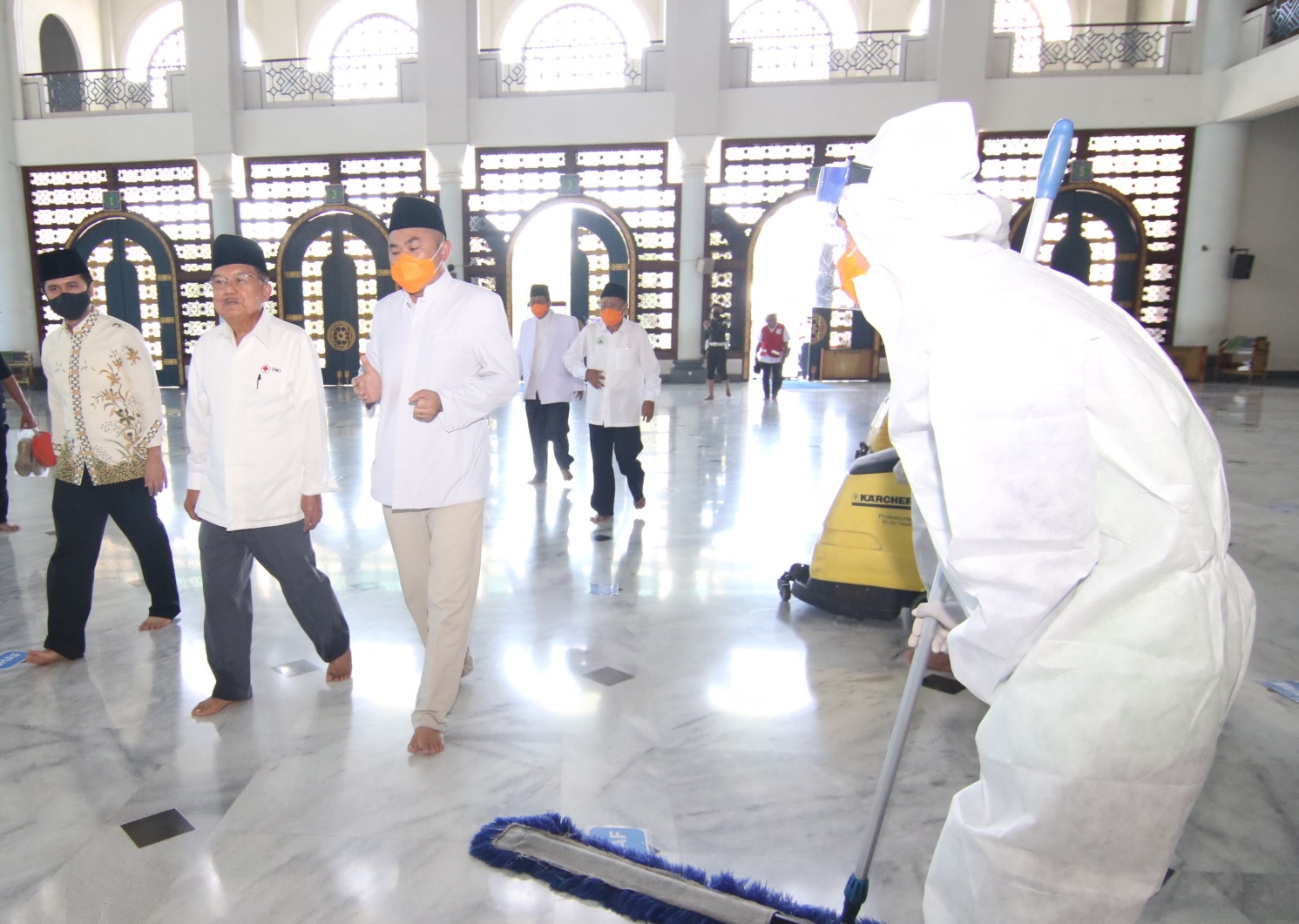Jusuf Kalla di Masjid Al Akbar Surabaya (Foto: ist)