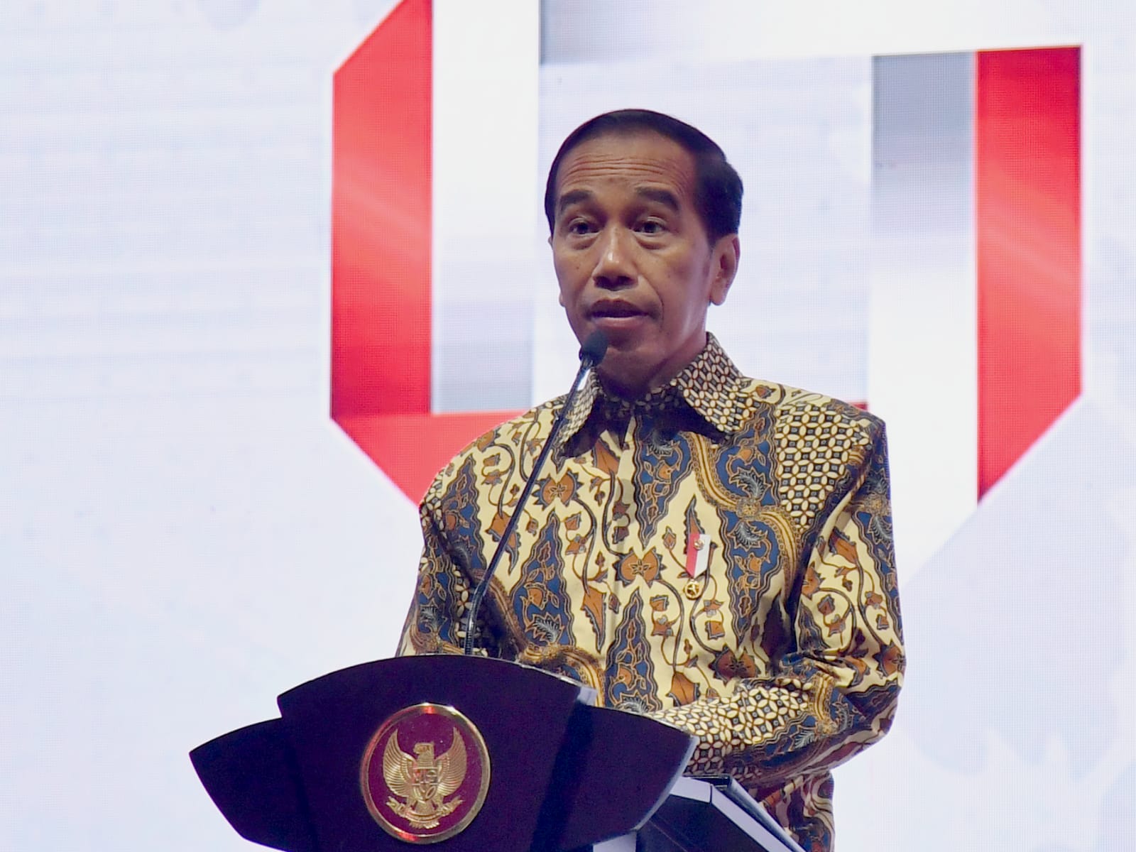 Presiden Jokowi memberikan sambutan pada acara HUT ke-8 Partai Perindo, di Jakarta Concert Hall, iNews Tower, Jakarta, Senin (07/11/2022). (Foto: BPMI Setpres/Rusman)