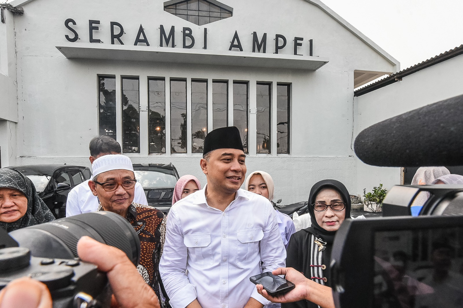  Serambi Ampel kini telah dibuka dan diresmikan secara langsung oleh Wali Kota Eri Cahyadi, sebagai tempat kulineran baru di kawasan wisata religi Sunan Ampel, Selasa (5/3/2024)