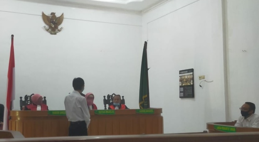 Sidang di PN Sidoarjo, warga gugat Kades Gedangan (Foto: HMP/Kholis)