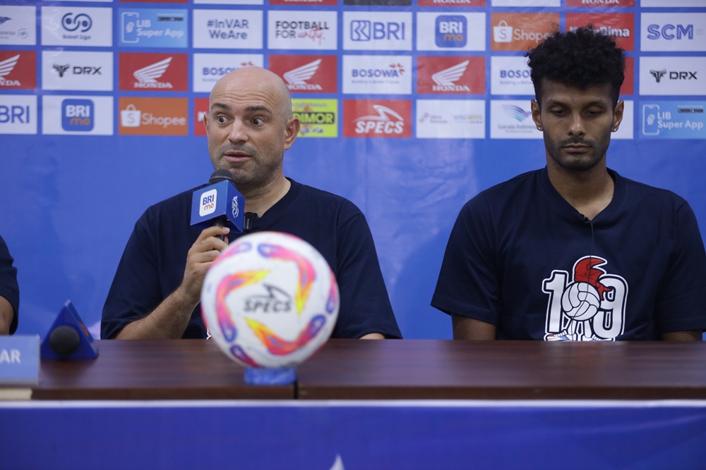 Pelatih PSM Makassar, Bernardo Tavares, menegaskan kesiapan timnya untuk menghadapi Persik Kediri. 
