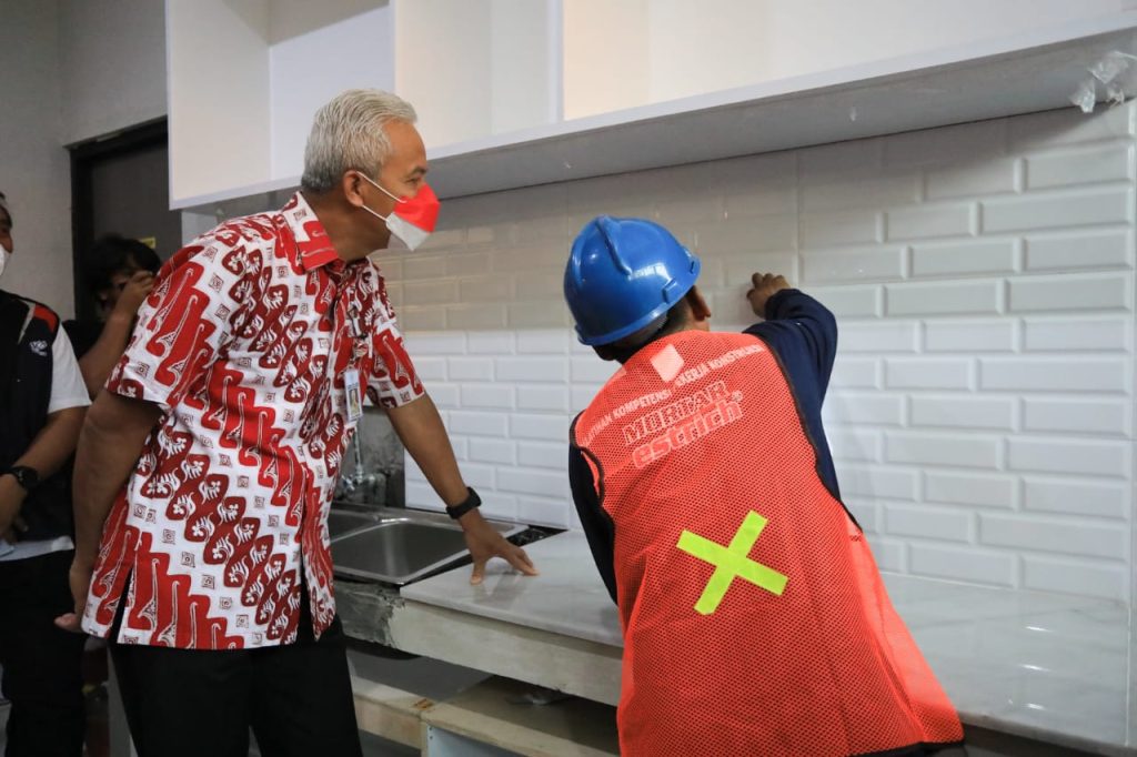 Ganjar Dorong Tenaga Kerja Konstruksi Ikuti Pelatihan
