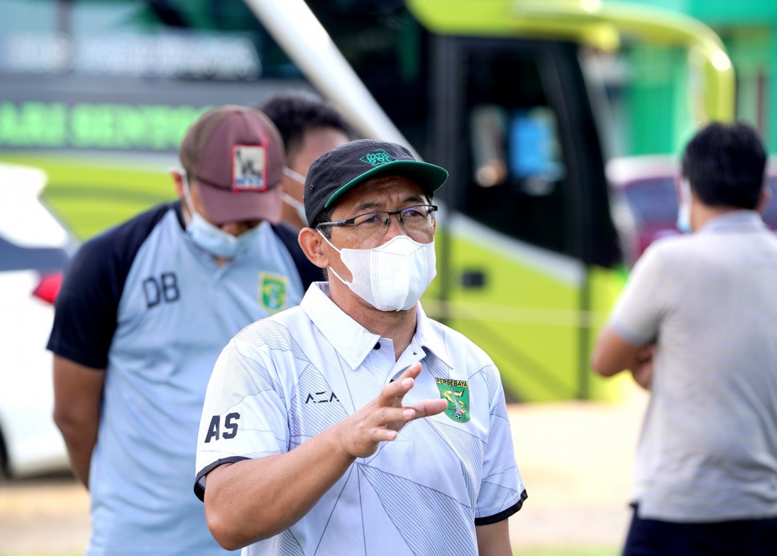 Pelatih Persebaya Aji Santoso. persebaya.id