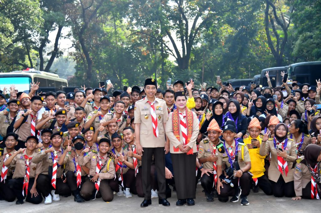 Presiden Jokowi dan Iriana Tinjau Raimuna Nasional XII