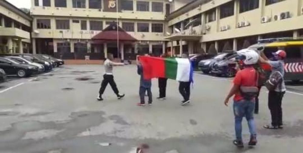 Intelijen Kecolongan, Tiga Orang ke Polda Bawa Bendera RMS