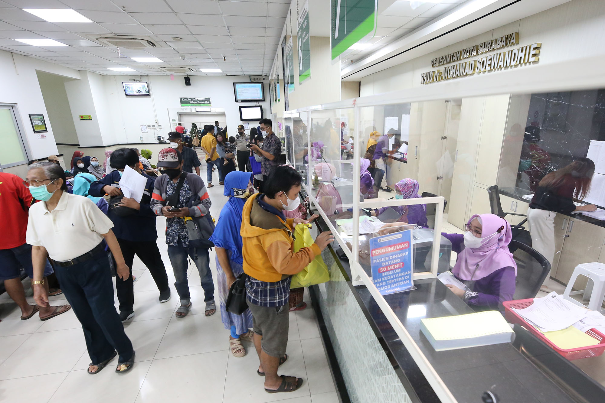 Pelayanan RSUD dr Mohamad Soewandhie Surabaya kini berubah total.