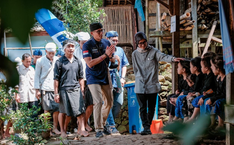 Menparekraf/Kabaparekraf) Sandiaga Salahuddin Uno akan memulai visitasi 75 besar desa wisata yang telah lolos proses kurasi dalam Anugerah Desa Wisata Indonesia (ADWI) 2023