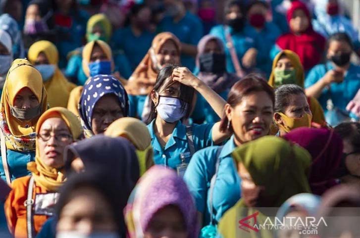 Ilustrasi - Sejumlah pekerja di Kabupaten Tangerang akan terkena PHK (HO/Antara)


