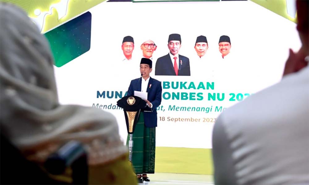 Presiden Joko Widodo membuka secara resmi Musyawarah Nasional Alim Ulama dan Konferensi Besar Nahdlatul Ulama (NU) 1445 H/2023 M yang digelar di Pondok Pesantren Al-Hamid, Jakarta, pada Senin, 18 September 2023. Foto: BPMI Setpres/Rusman
