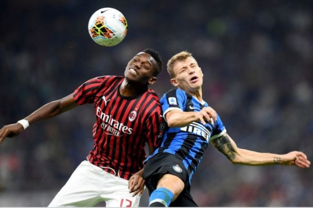 VIRTUAL: Pemain AC Milan Rafael Leao (kiri) saat bertanding melawan Inter Milan di San Siro, Milan, 21 September 2019. ANTARA/Reuters/Daniele Mascolo