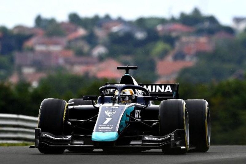 Pebalap Indonesia yang memperkuat DAMS Racing, Sean Gelael di Sirkuit Hungaroring, Hungaria, Jumat (17/7/2020). ANTARA/HO/Tim Jagonya Ayam (DAMS)

