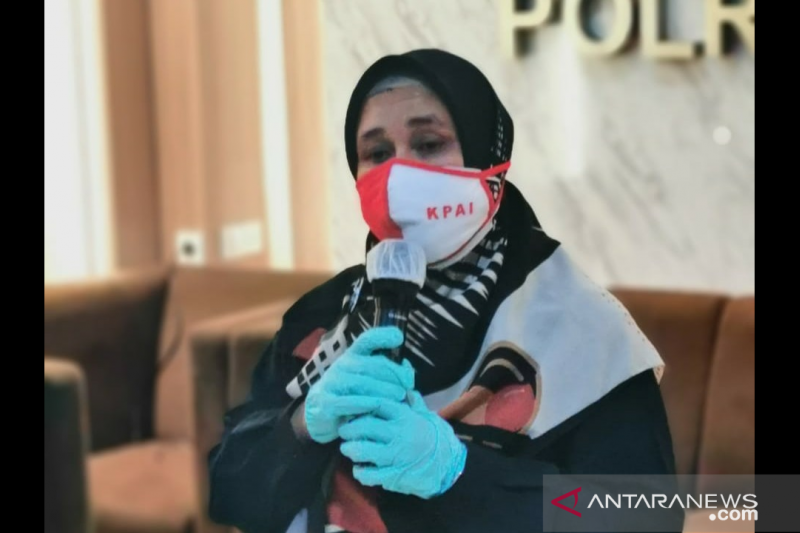 Komisioner Komisi Perlindungan Anak Indonesia (KPAI) Putu Elvina di Mapolres Metro Jakarta Barat, Rabu (3/2/2021). (ANTARA/HO-Polres Metro Jakarta Barat)