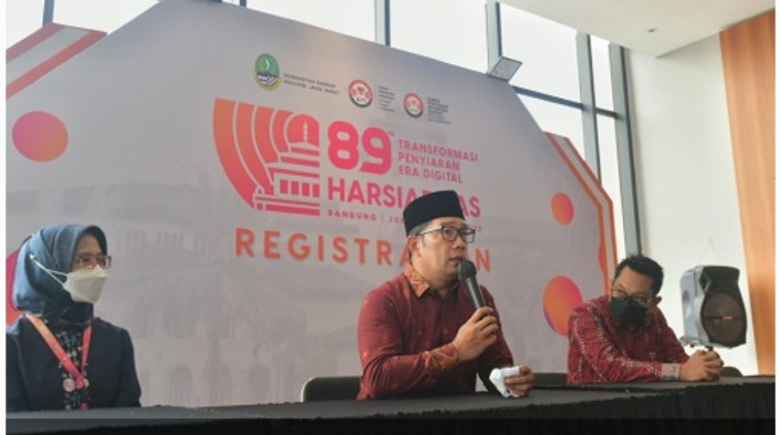 Jawa Barat mendapat jatah 1 juta lebih unit Set Top Box dari Pemerintah Pusat untuk masyarakat miskin berdasarkan Data Terpadu Kesejahteraan Sosial dalam migrasi siaran televisi analog ke digital atau Analog Swicth Off.

Dalam Analog Swicth Off (ASO) Pe